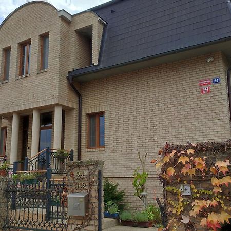 Villa Homestay Nad Helmrovkou Praha Bagian luar foto