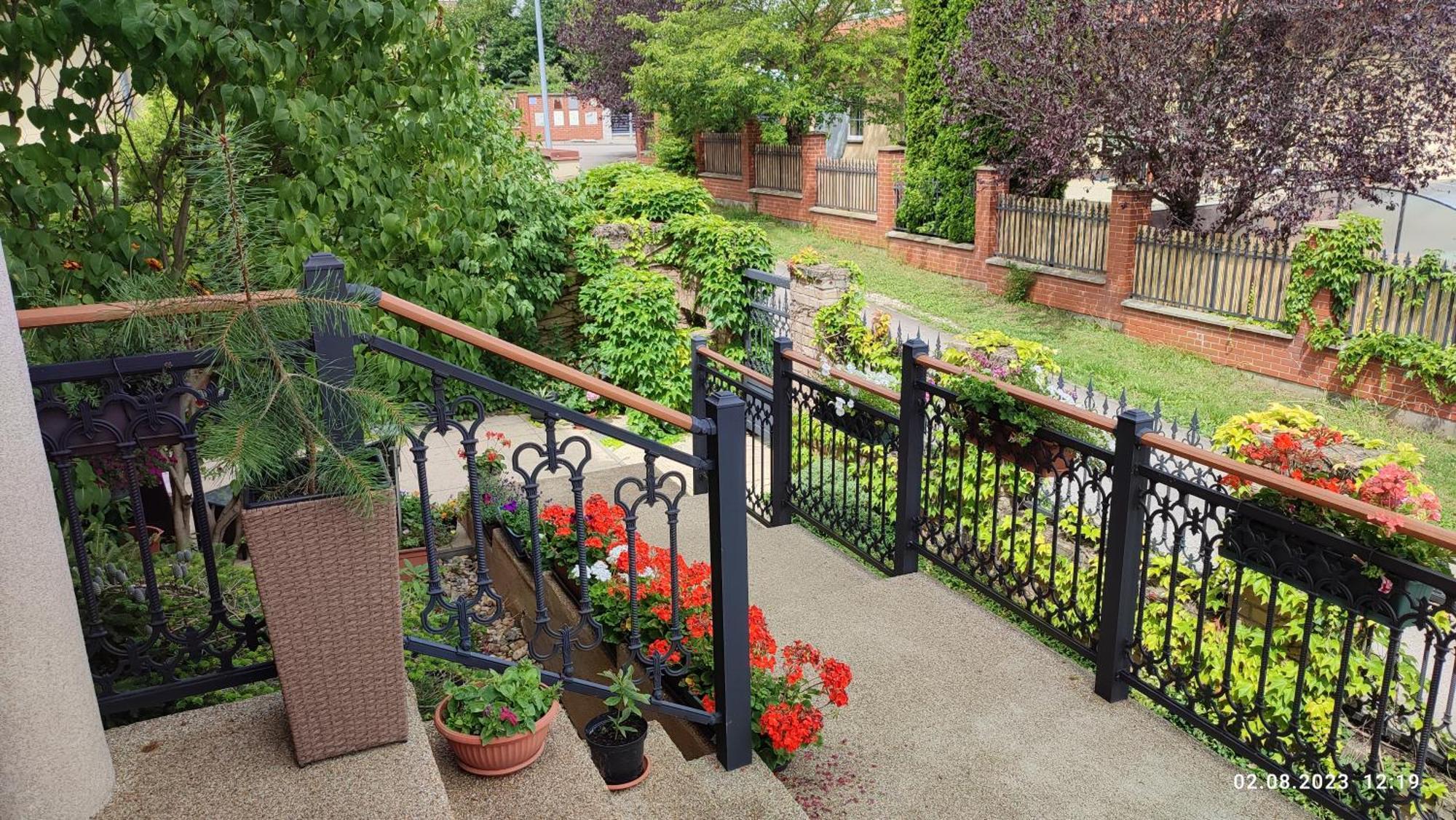 Villa Homestay Nad Helmrovkou Praha Bagian luar foto